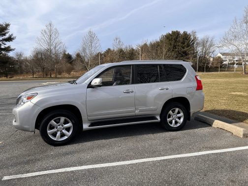 Photo 3 of 12 of 2010 Lexus GX 460 Premium